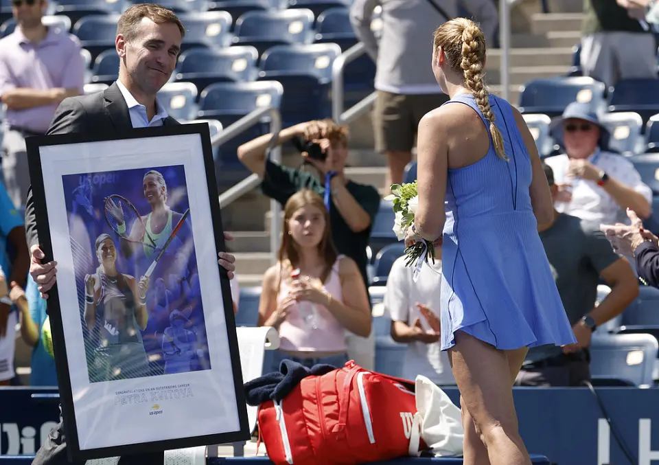 小威的告别, 岁李娜好友 小威的告别, 岁李娜好友